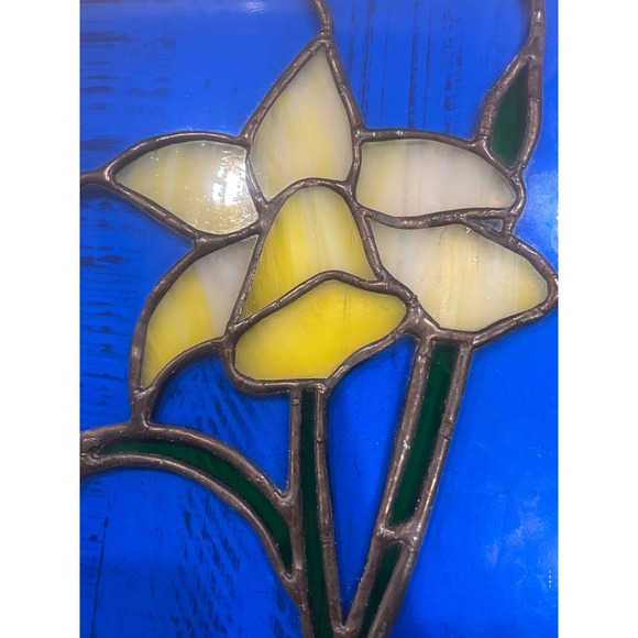 Stained Glass Daffodil Floral Sun Catcher Blue Yellow Green Square Panel - Picture 2 of 6